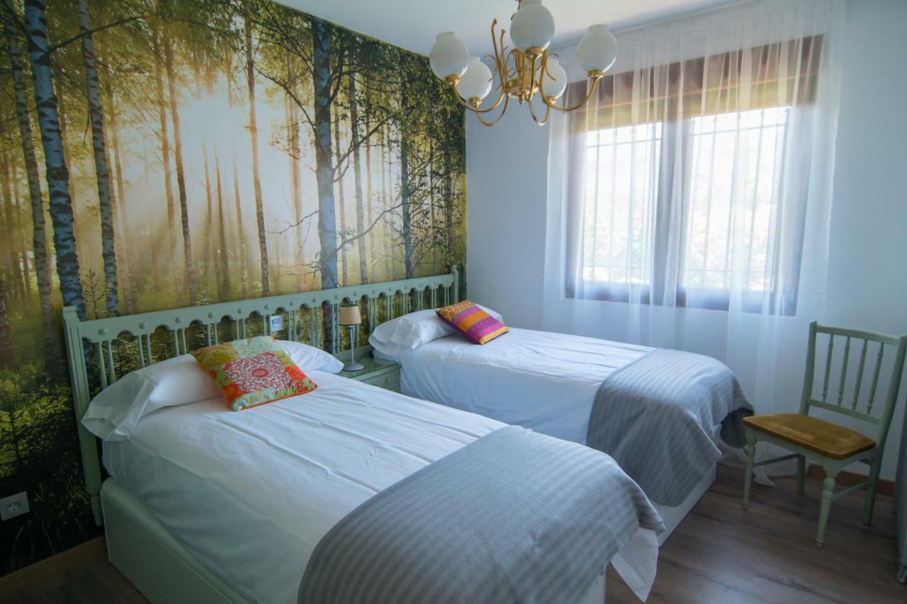 Villa El Jardin De Manuela Santibanez del Val Esterno foto