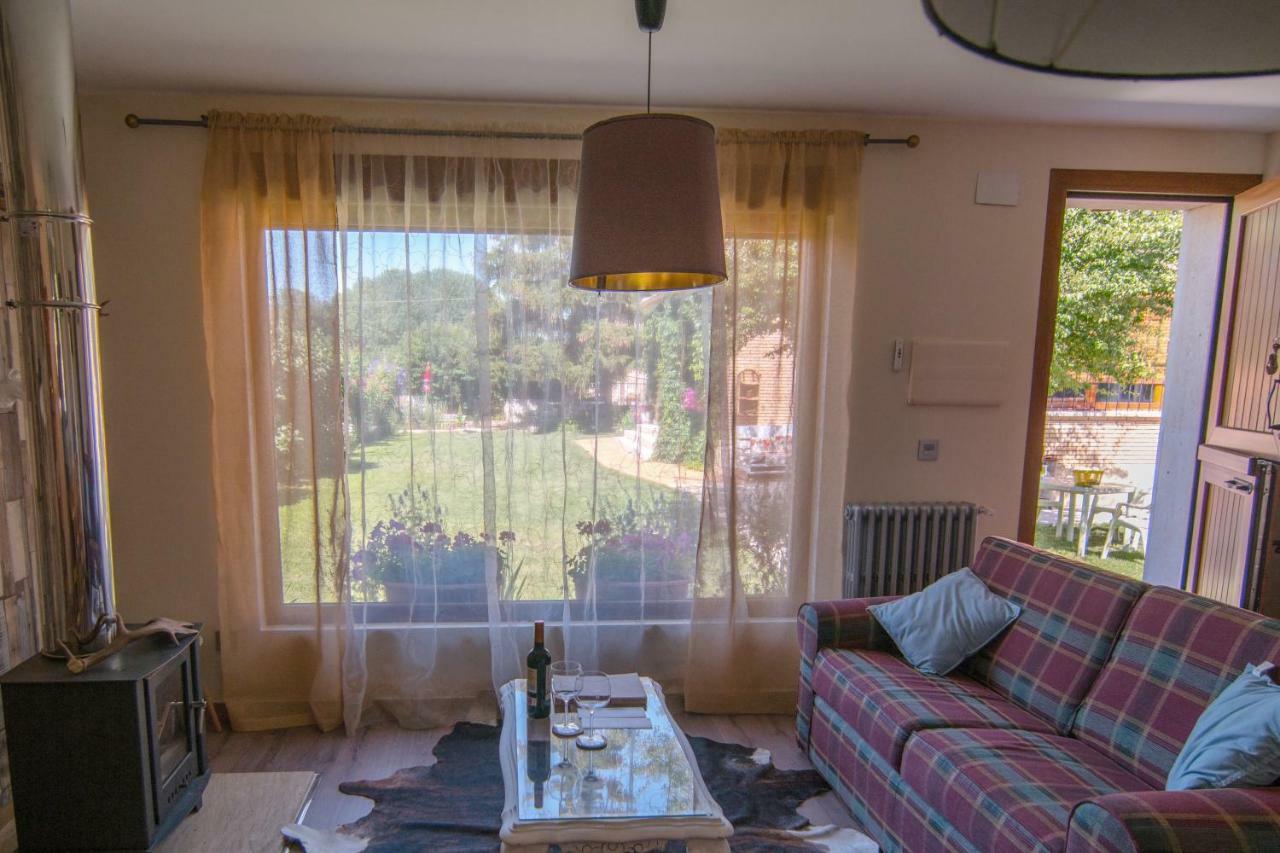 Villa El Jardin De Manuela Santibanez del Val Esterno foto